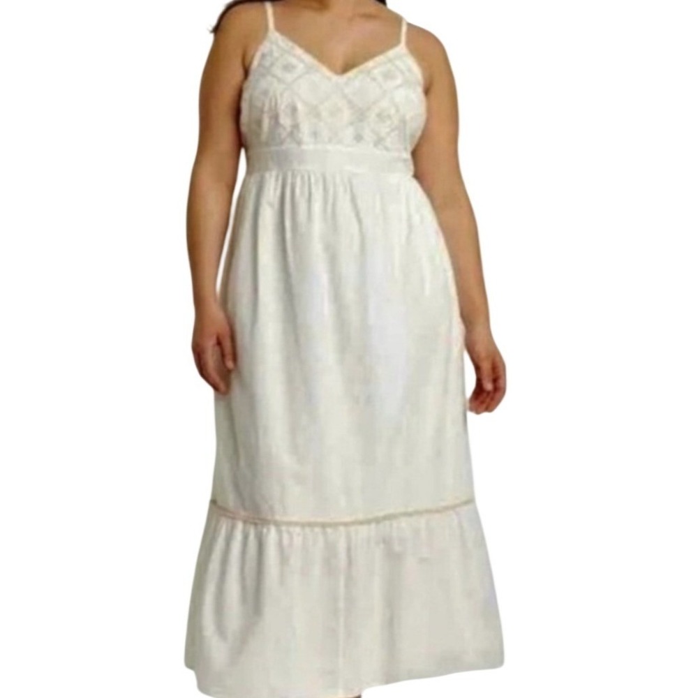 Ava & Viv White Embroidered Cotton Maxi Dress Plus Size 1X Smocked Back NWT